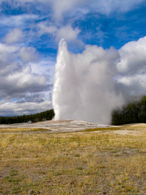 Yellowstone Old Faithful Geyser