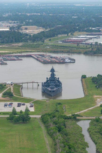 Houston Ship Channel - loď USS Texas